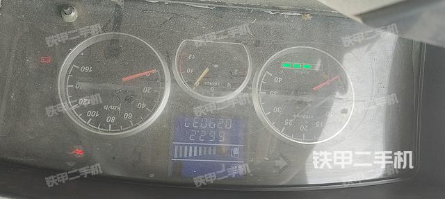 驾驶室操作台（设备外观及核心部件）