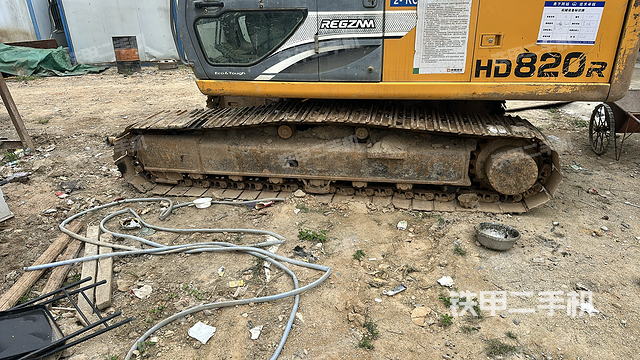 单侧履带整体（整机外观）