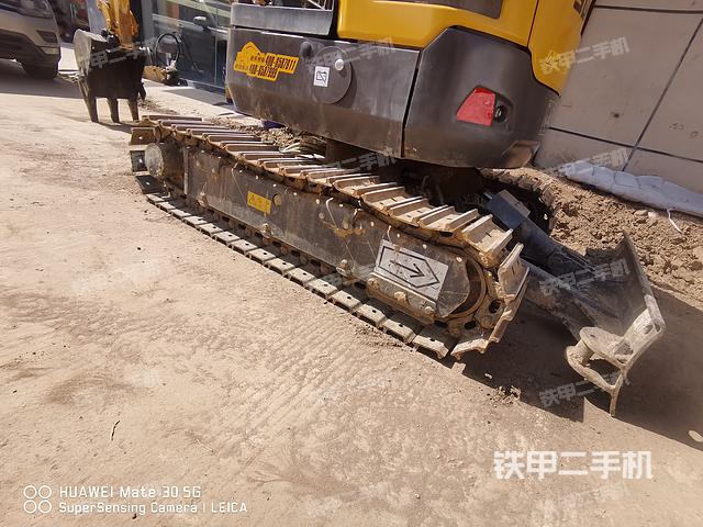 单侧履带整体（整机外观）