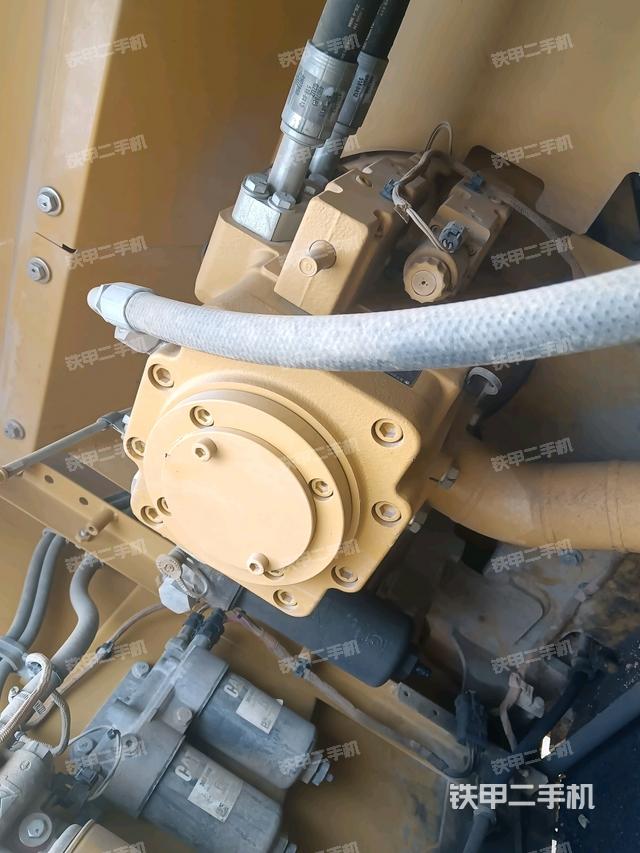 液壓泵斜45?左（大件艙室）