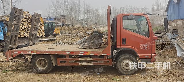 整机右侧（设备外观及核心部件）