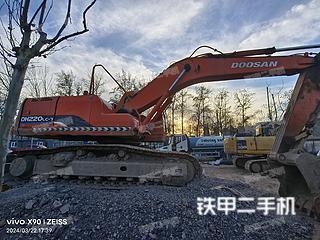 朝阳斗山DH220LC-7挖掘机实拍图片