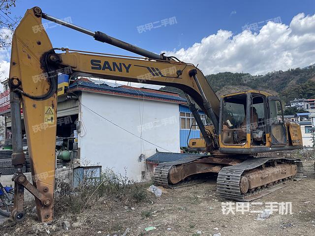 三一重工SY235C-8S挖掘机