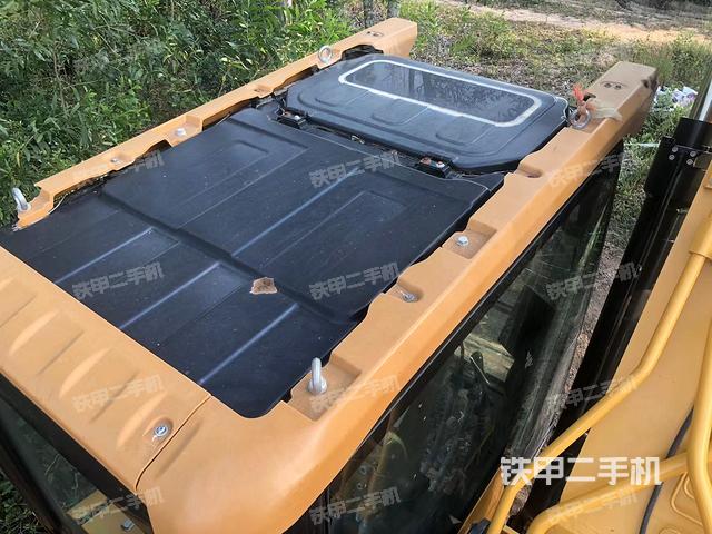 驾驶室整体（整机外观）