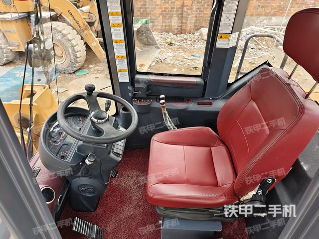 驾驶室工作台（整机外观及大件）