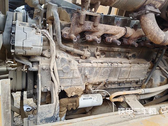 发动机右侧（整机外观及大件）