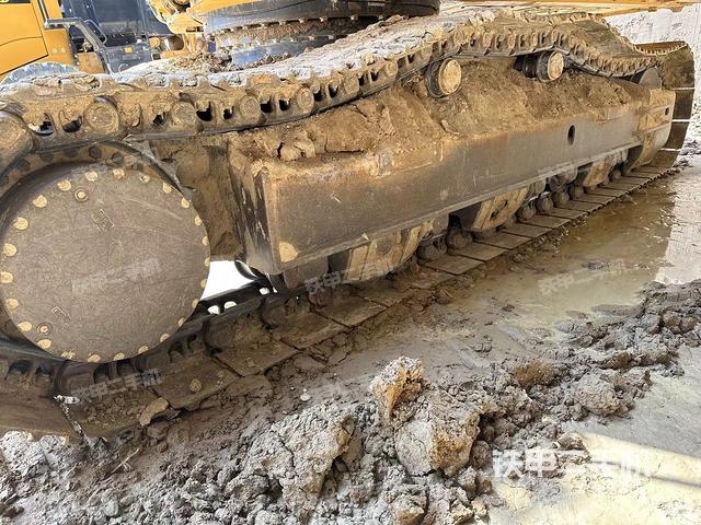 单侧履带整体（整机外观）