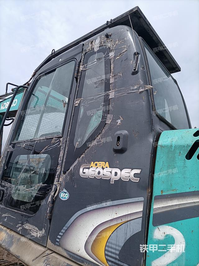 驾驶室整体（整机外观）