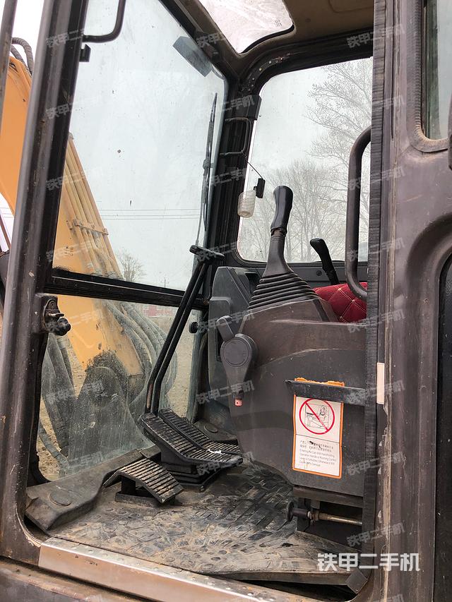 驾驶室整体（整机外观）