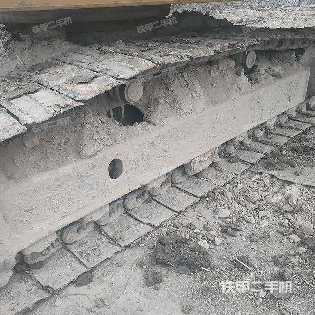 单侧履带整体（整机外观）