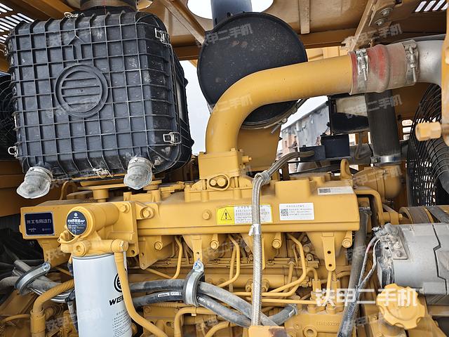 发动机右侧（整机外观及大件）