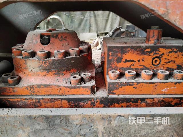 驾驶室操作台（设备外观及核心部件）