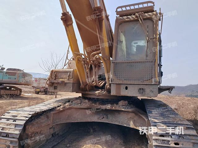 驾驶室整体（整机外观）