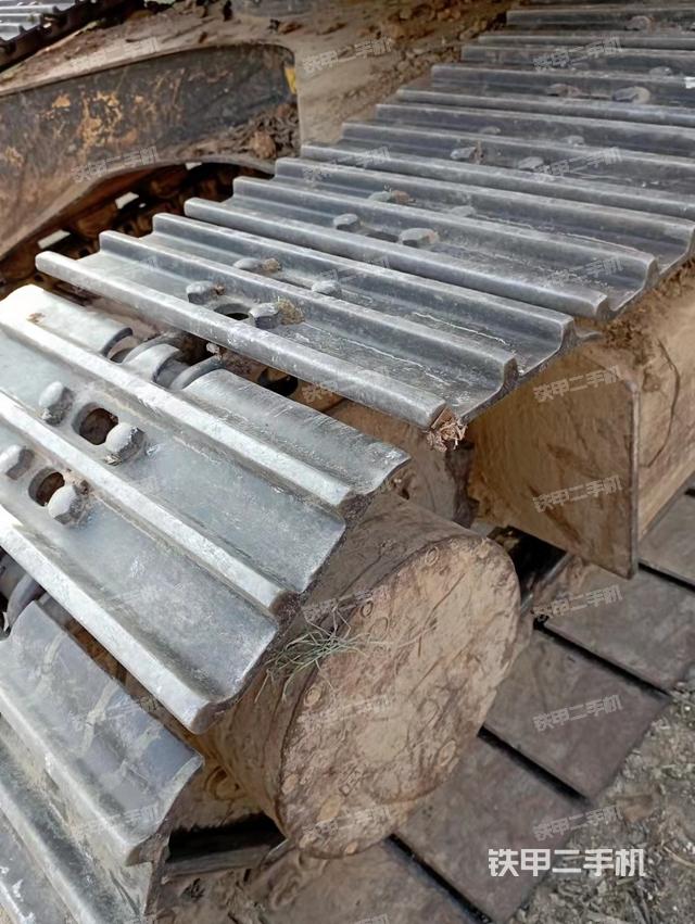 单侧履带整体（整机外观）