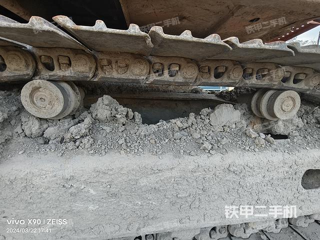 驾驶室顶部（整机外观）