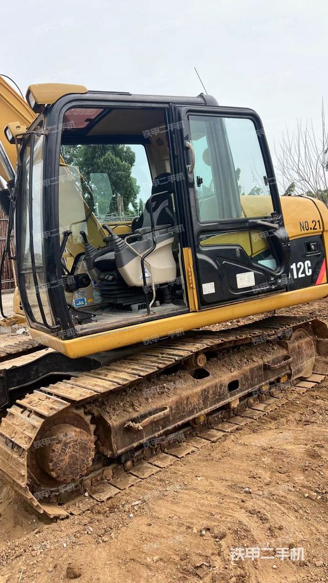 驾驶室整体（整机外观）