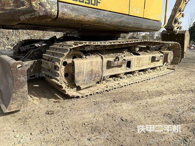 单侧履带整体（整机外观）