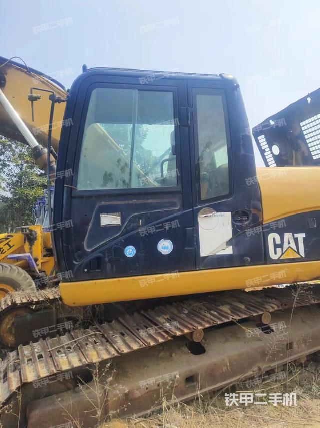 驾驶室整体（整机外观）