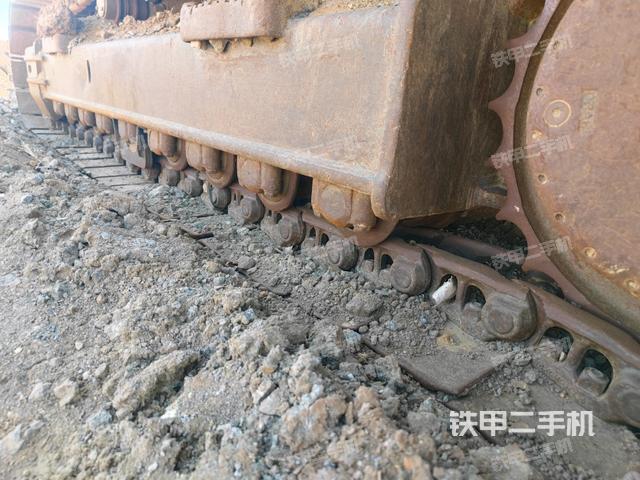 右側(cè)履帶整體（行走機(jī)構(gòu)）