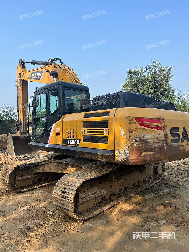 驾驶室整体（整机外观）