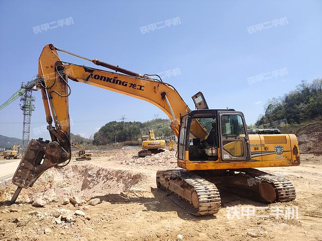 驾驶室整体（整机外观）