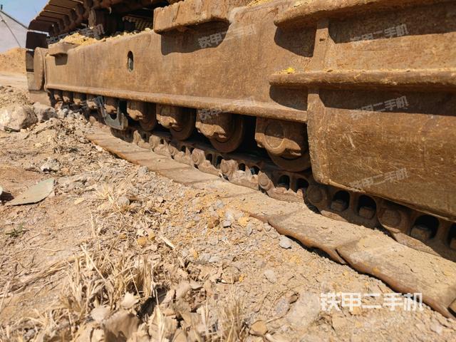 左側(cè)行走馬達(dá)蓋板（行走機(jī)構(gòu)）