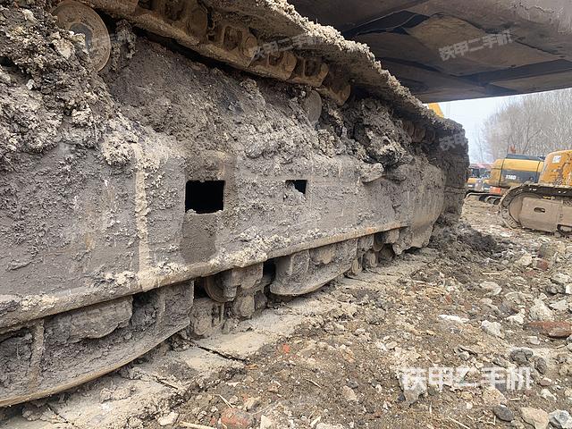 单侧履带整体（整机外观）