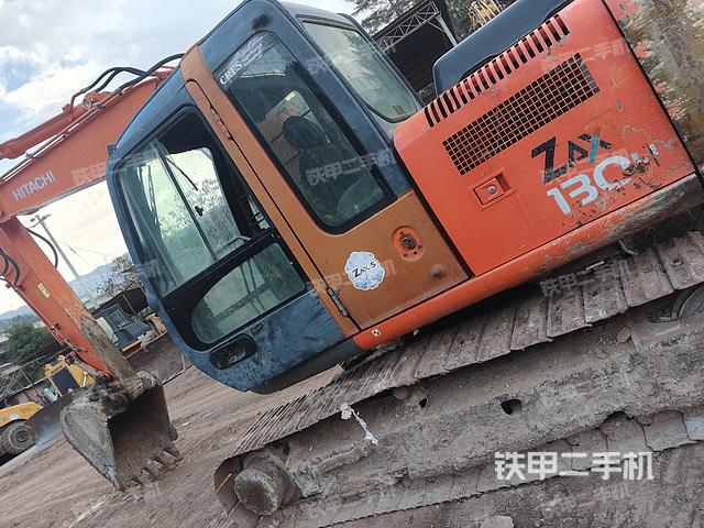 日立ZX130H挖掘机