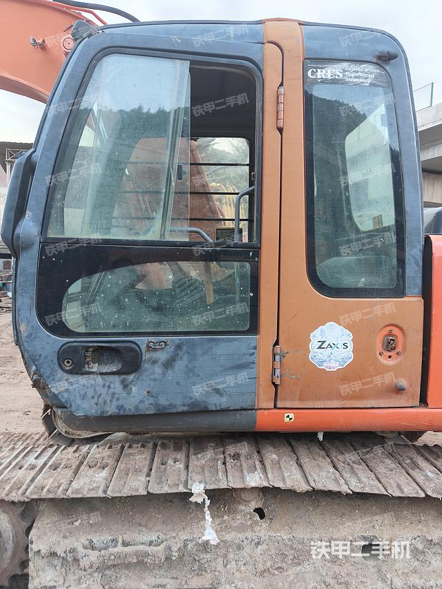 驾驶室整体（整机外观）