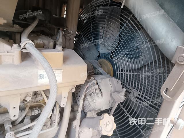 发动机右侧（整机外观及大件）