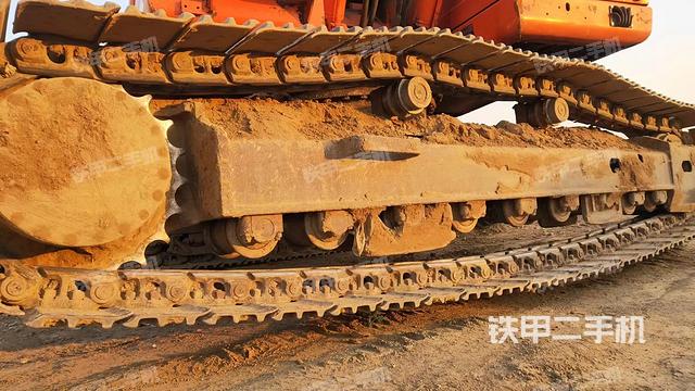 单侧履带整体（整机外观）