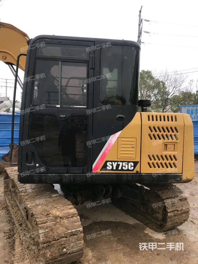  驾驶室正侧（驾驶室部分）