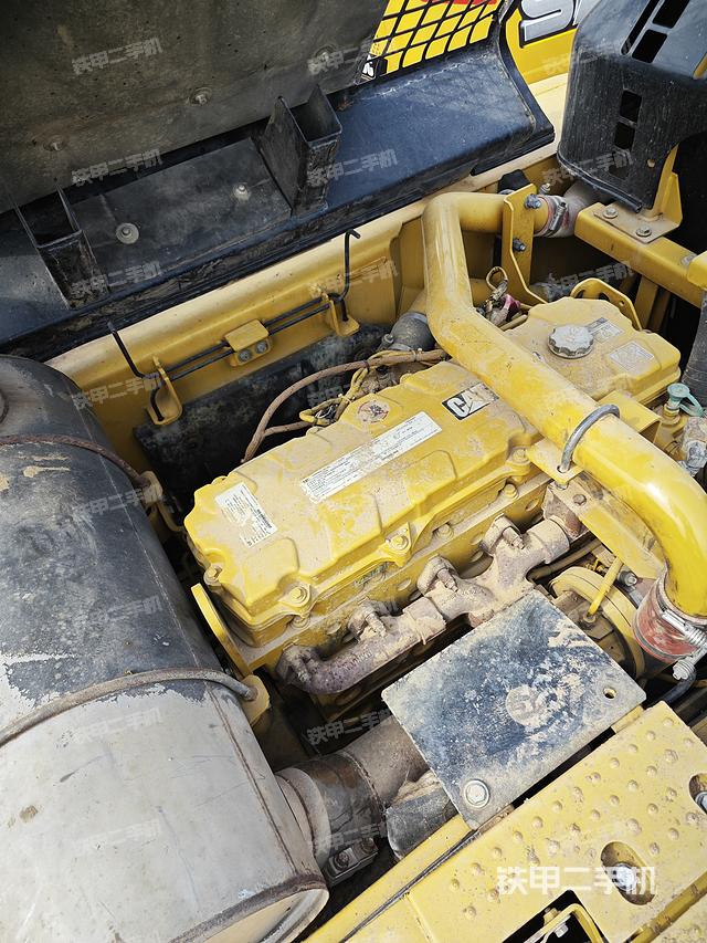 发动机整体俯视（整机外观）