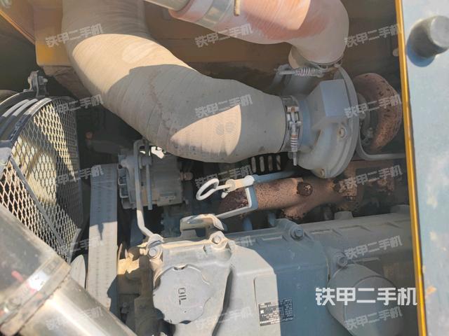 發(fā)動(dòng)機(jī)室（上車部件）