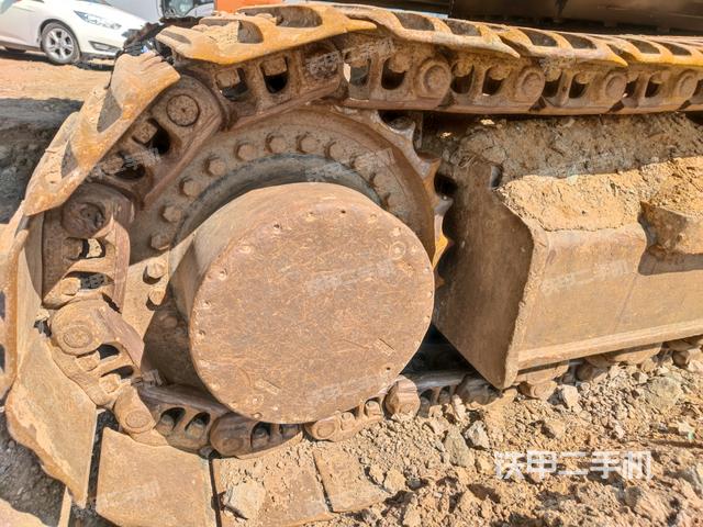 左導(dǎo)向輪（行走機(jī)構(gòu)）