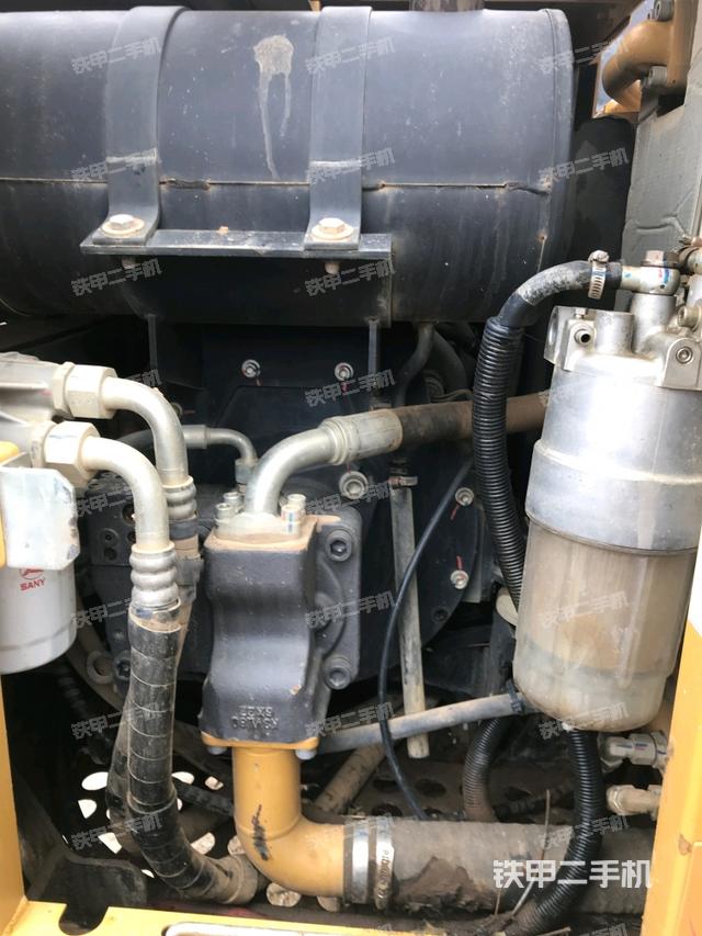 液压泵室（大件舱室）