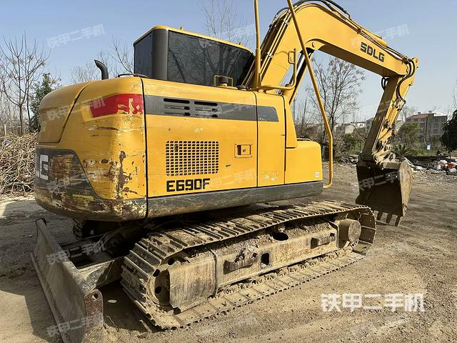 整机右后45°（整机外观）