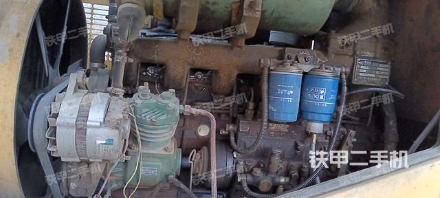 发动机左侧（整机外观及大件）