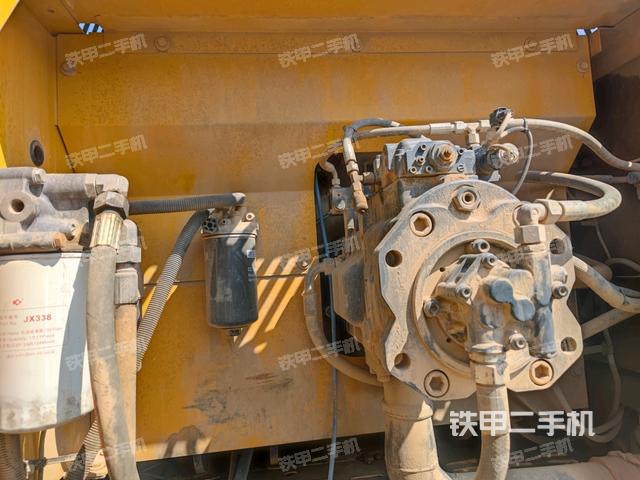 液壓泵斜45?左（大件艙室）