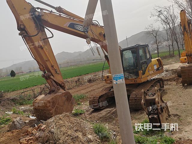 雷沃重工FR220-7挖掘机