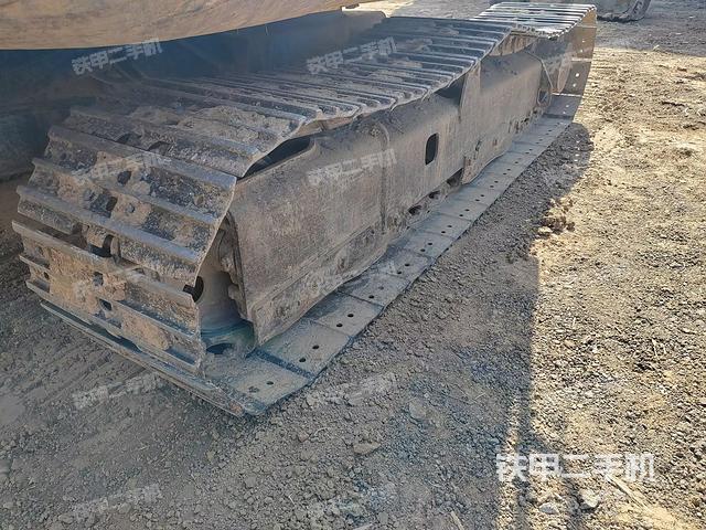 单侧履带整体（整机外观）