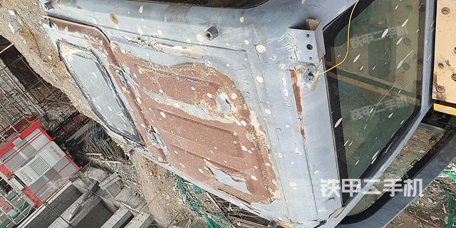 驾驶室顶部（整机外观）