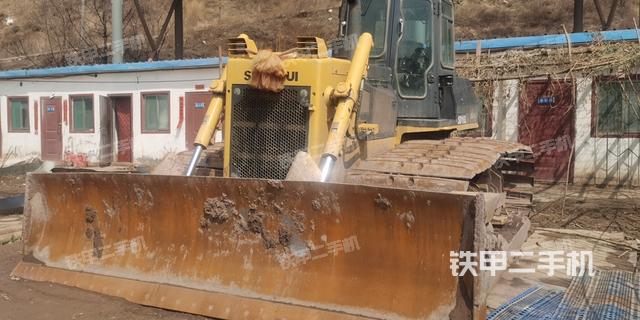 山推SD16L湿地型推土机