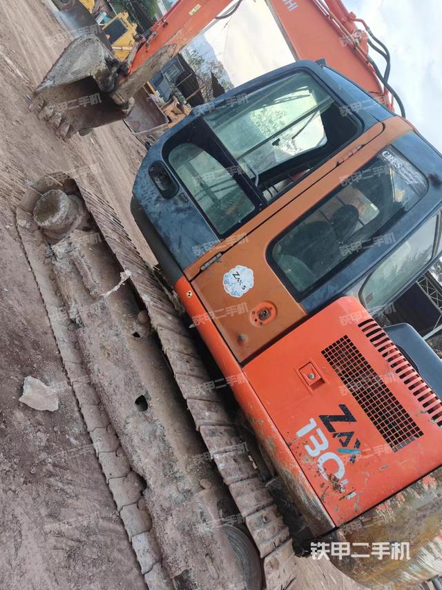 单侧履带整体（整机外观）