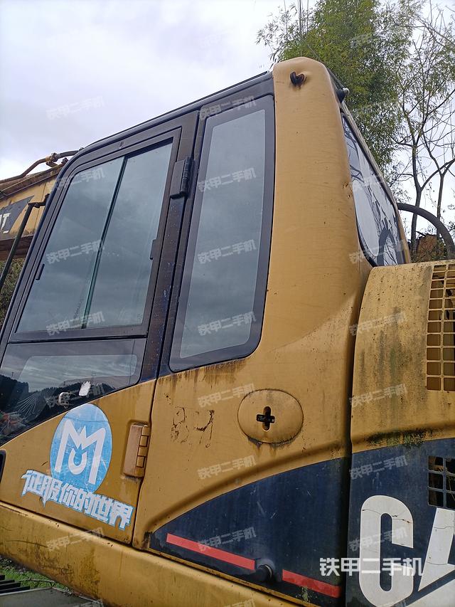 驾驶室整体（整机外观）