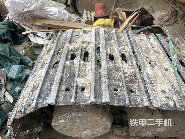 单侧履带整体（整机外观）