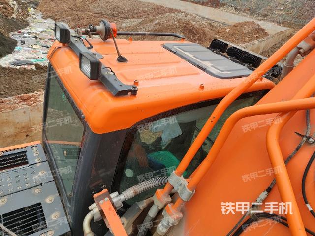 驾驶室顶部俯视（上车部件）