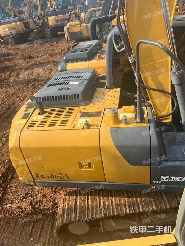 驾驶室顶部（整机外观）