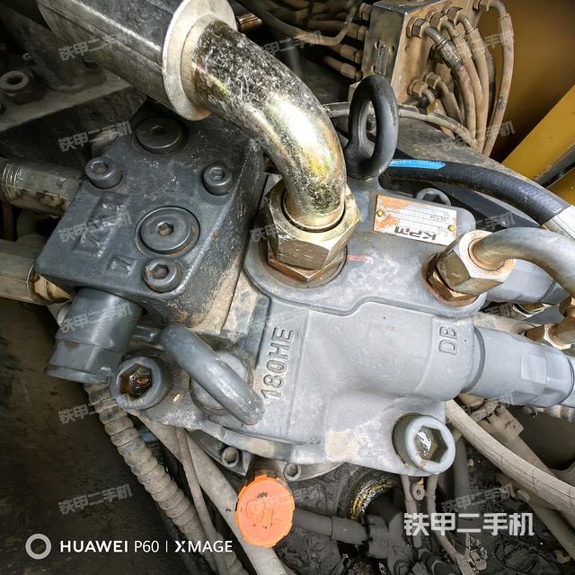 回轉(zhuǎn)馬達(dá)（上車部件）