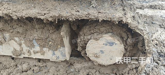 单侧履带整体（整机外观）